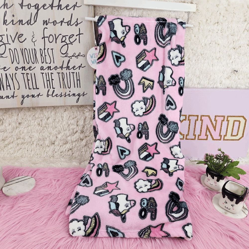 NWT {Wish and Wander} Unicorn Blanket: Cozy Magic NWT